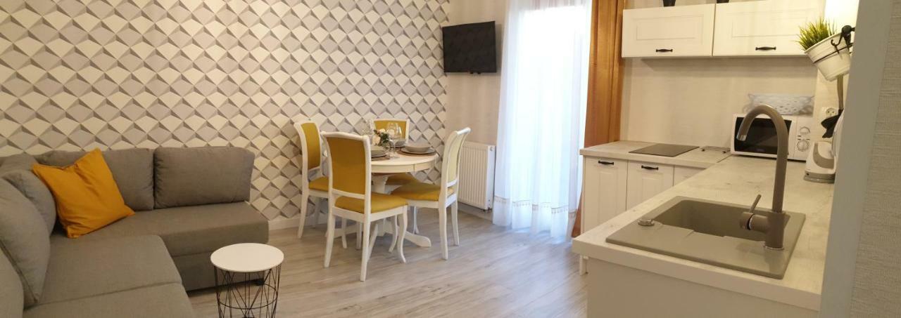 Korador Appartement Ostrowo  Buitenkant foto